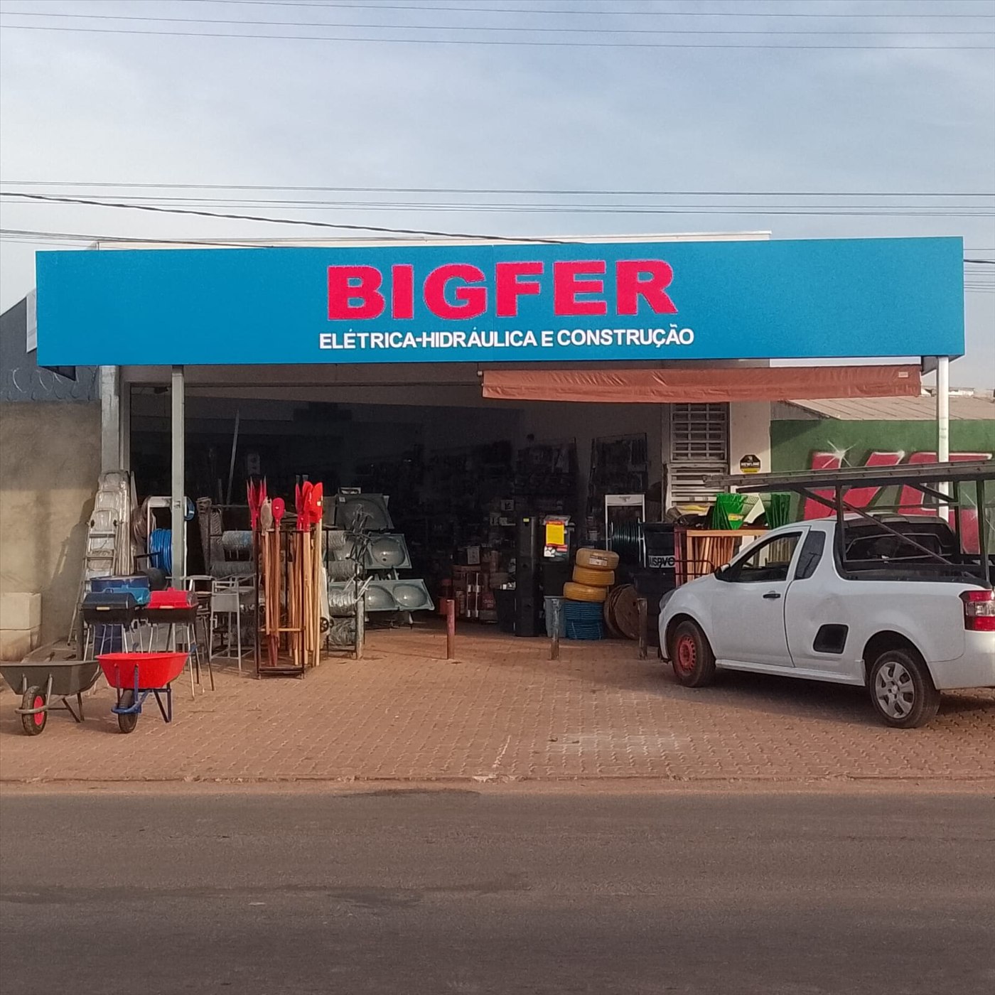 Fachada comercial 3