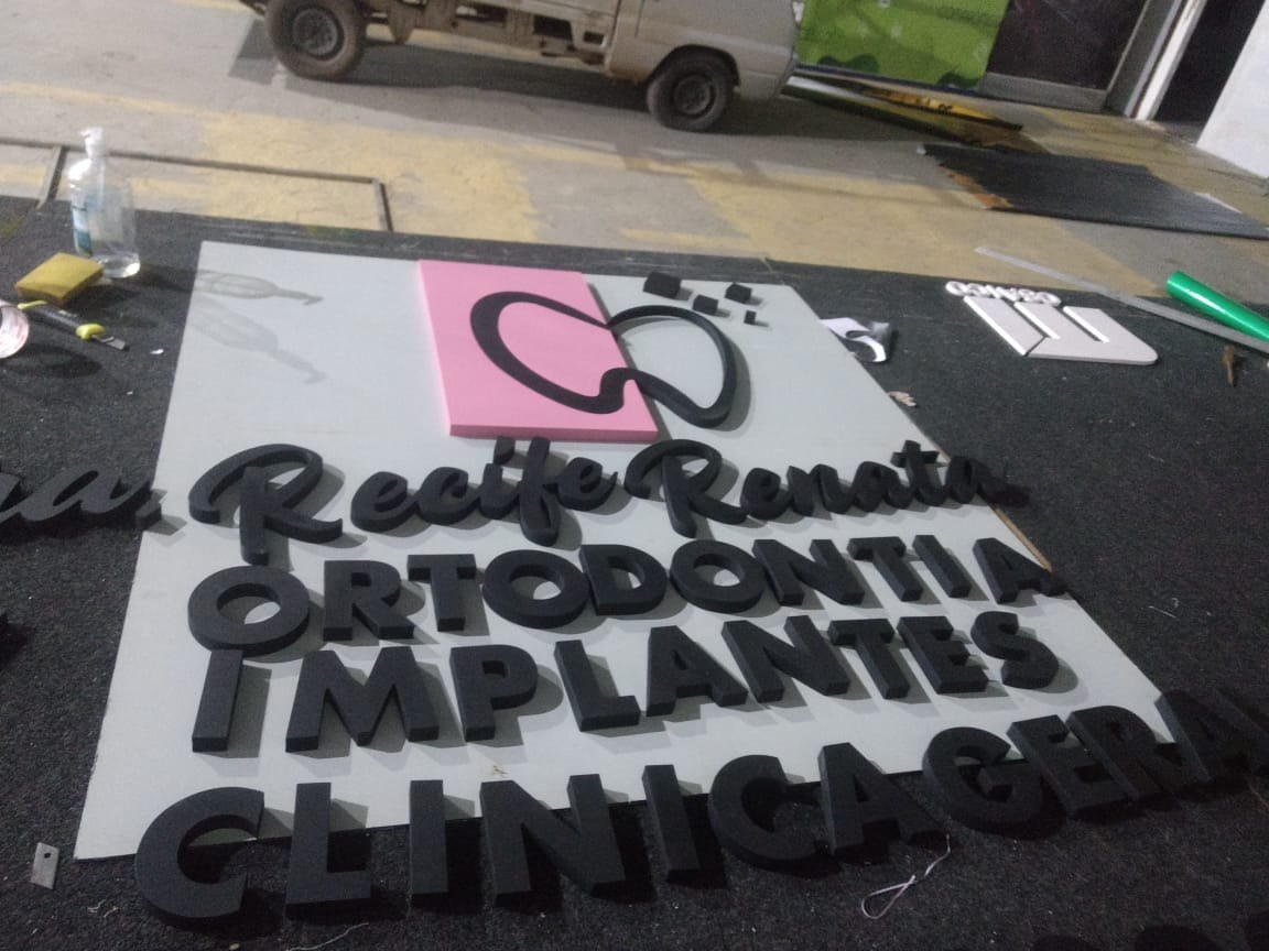 Letras clínica ortodontia