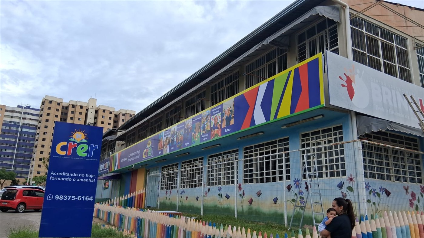Fachada Escola Crer